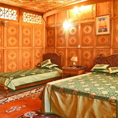 Hotel De Laila House Boat By Sterling Srīnagar Exterior foto