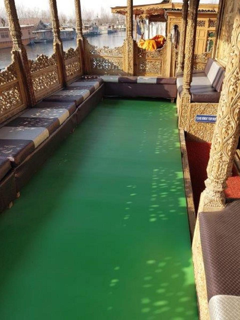Hotel De Laila House Boat By Sterling Srīnagar Exterior foto