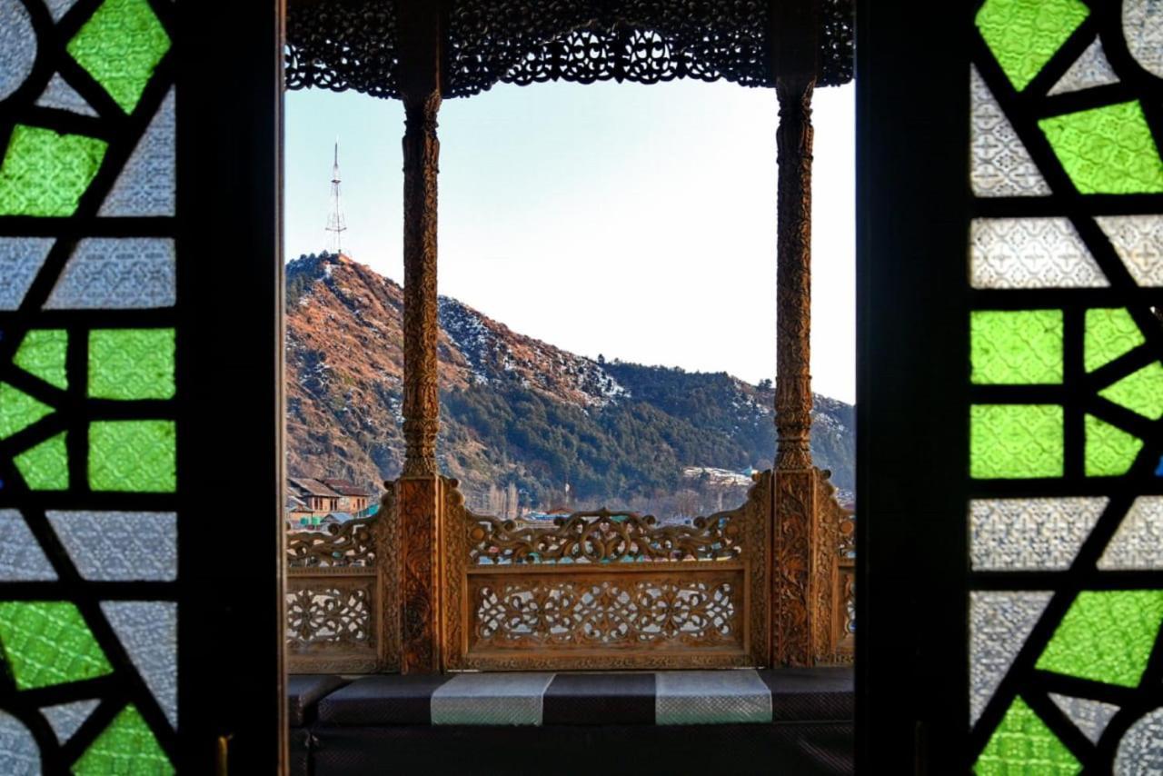 Hotel De Laila House Boat By Sterling Srīnagar Exterior foto